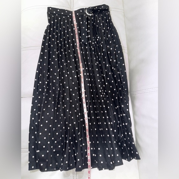 Stradivarius Polka Dot Pleated Skirt in Size S - Picture 8 of 8
